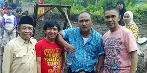 Foto Lawas Mendiang Abah Qomar Bareng Grup 4 Sekawan, Kompak dari Muda hingga Usia Senja