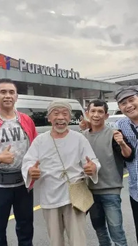 Foto Lawas Mendiang Abah Qomar Bareng Grup 4 Sekawan, Kompak dari Muda hingga Usia Senja