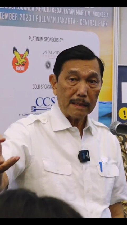 Luhut Susun Aturan Baru: Penyaluran BLT Nantinya Pakai Barcode