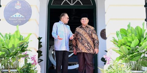 Seskab Teddy Bongkar Kedekatan Prabowo dan PM Anwar Ibrahim: Sahabat di Kala Senang dan Sulit