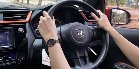 Keterampilan Mengemudikan Mobil Manual yang Harus Dikuasai oleh Pemula di Jalur Berkelok