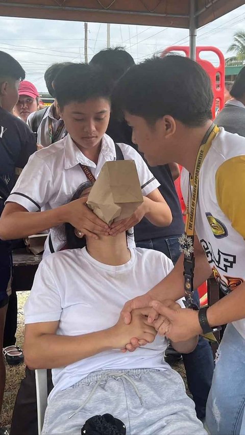 FOTO: Detik-Detik Kepanikan Warga Mindanao saat Gempa 7,4 SR Guncang Filipina