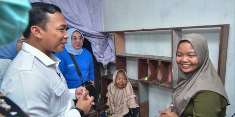 FOTO: Wihaji Pantau Program Gizi Gratis untuk Ibu dan Balita di Surabaya