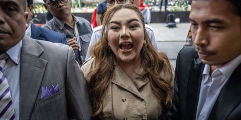 Lisa Mariana Mangkir dari Pemeriksaan sebagai Tersangka, Ternyata Sedang Sakit Tifus