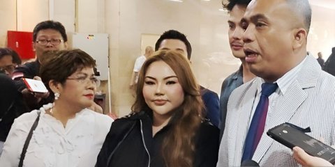 Respon Lisa Mariana Usai Dtetapkan Tersangka Kasus Pencemaran Nama Baik