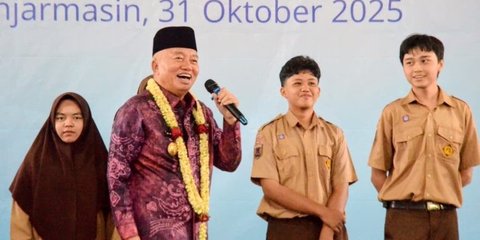 Gubernur Kalsel Muhidin: Kita Belajar Memanfaatkan Keuangan untuk Masa Depan