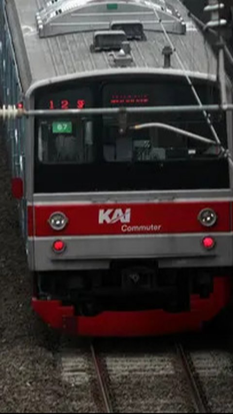 PT KAI Catat 183 Kasus Kereta Tertabrak dalam 9 Bulan, Minta Masyarakat Tak Lakukan ini