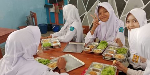 {{caption}}