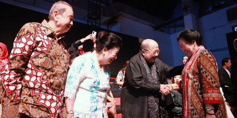 Dari Kebun Raya ke Catwalk: Batik Alam dan Inklusi Difabel Warnai PIFW 2025