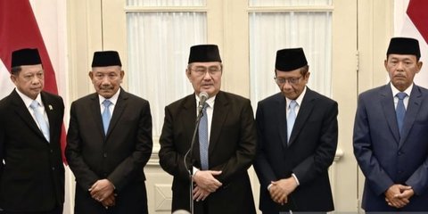 VIDEO: Tancap Gas! Prabowo Beri Arahan Tegas ke Tim Reformasi Polri Segera Evaluasi Polisi