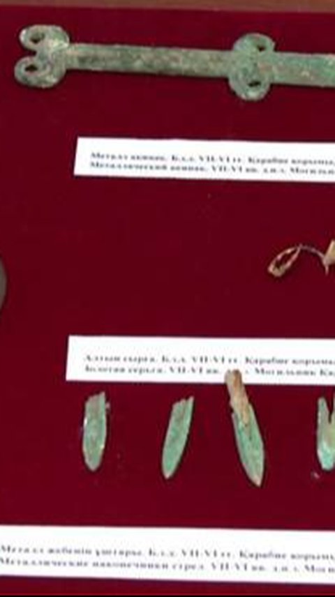 Arkeolog Temukan Kerangka Prajurit Saka Berusia 2.500 Tahun Masih Genggam Pedang Perunggu