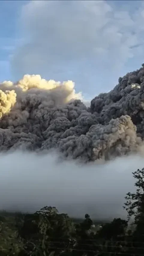 Gunung Sakurajima Meletus, Kolom Abu Capai 4.400 Meter
