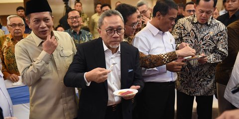 Jadi Kunci Sukses Pemerintah, Menko Zulhas Minta Rapat Tiap Hari Awasi Program MBG