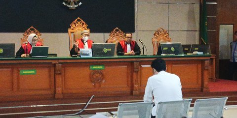 Priguna Divonis 11 Tahun, Wajib Bayar Restitusi Rp137 Juta ke 3 Korban Pemerkosaan di RSHS Bandung
