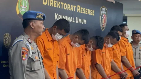 {{caption}}