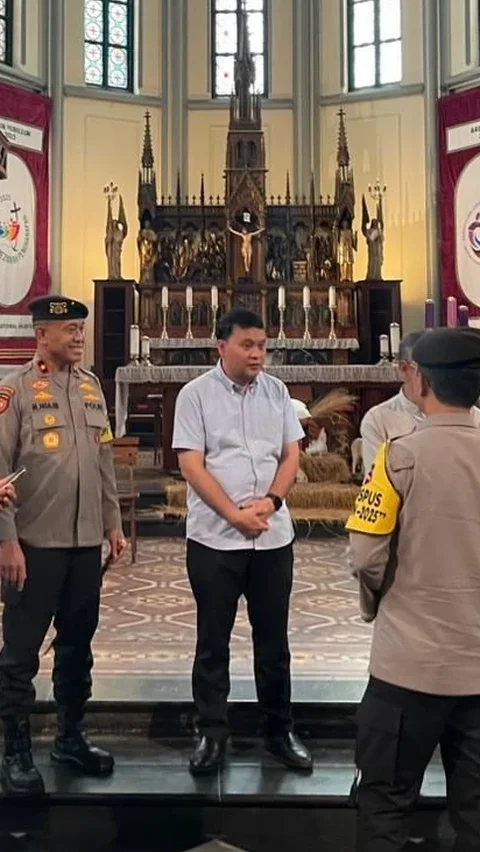 FOTO: Polri Siagakan Pengamanan Jelang Perayaan Natal dan Tahun Baru