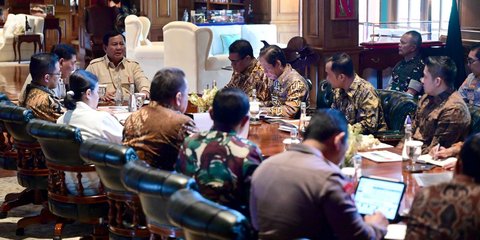 Prabowo Kumpulkan Menteri di Hambalang, Apa yang Dibahas?