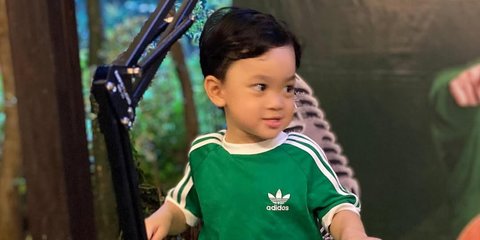 5 Potret Gin Dirga Anak Gilang Dirga Main Drum, Bocil Multitalenta Penuh Pesona