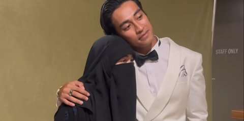 Abidzar Dianggap Jadi Biang Kerok Kegagalan Film 'A Businnes Propposal', Umi Pipik Bilang Begini