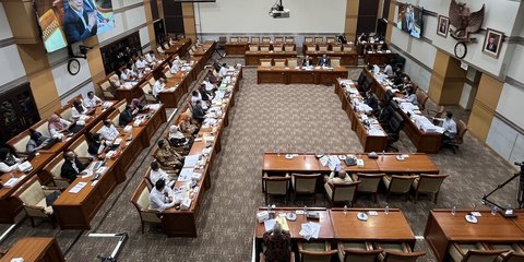 Usai Evaluasi Tertutup, Komisi II DPR Akui Ada Peluang Pergantian Anggota DKPP