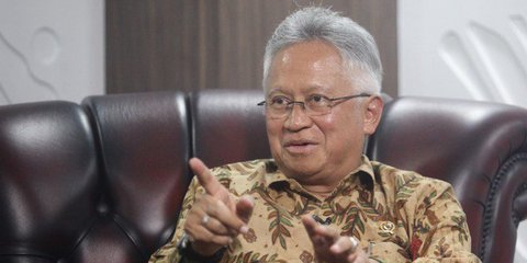 Efisiensi Anggaran, Mendikti Beri Sinyal Uang Kuliah Naik