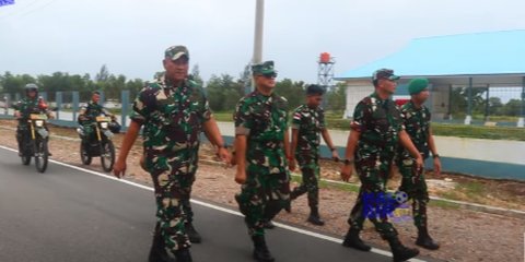 Celetukan Letjen Kunto Arief Bikin Terkejut Marinir soal sang Komandan: Tolong Cemplungin, Lempar, Kirim Fotonya ke Saya