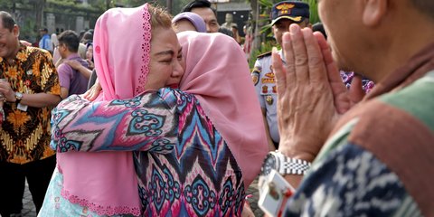 Lama Tak Muncul, Wali Kota Semarang Mbak Ita Pamitan ke PNS Sambil Menangis dan Berpelukan