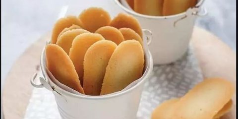 Resep Lidah Kucing yang Renyah & Anti Gagal, Panduan Lengkap Membuat Kue Kering Legendaris