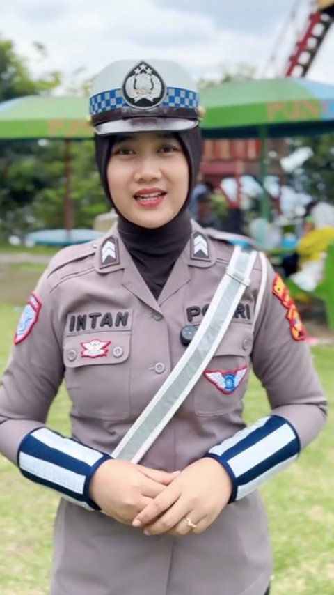 Sosok Polantas di Lampung Ramai Jadi Sorotan, ‘Ini Polisi Apa Model, Sih?’