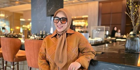 {{caption}}
