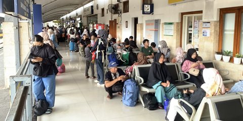 Tiket Kereta Lebaran 2025 Dibuka, Cek Jadwal dan Cara Pemesanannya