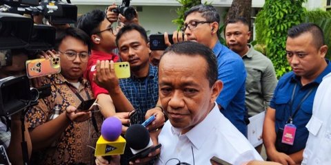 VIDEO: Wajah Jutek Bahlil Dicecar Wartawan Usai Dipanggil Prabowo soal Gas 3 Kg di Istana