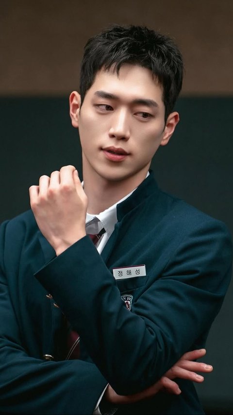 Pesona Seo Kang Joon yang Bikin Wanita Klepek-klepek, dari Tatapan Mata hingga Kemampuan Akting yang Memukau