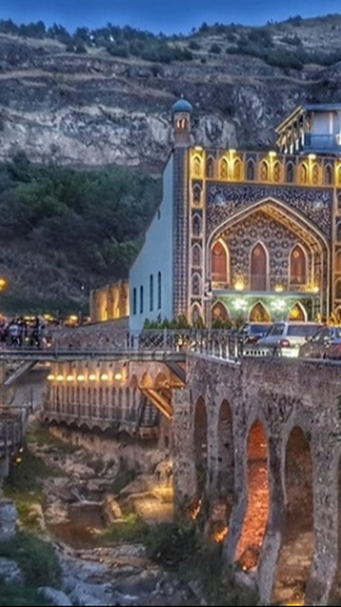 Fakta Unik Negara Georgia Berhasil Hapus Korupsi Dalam Waktu Satu Malam, Tegas Tangkap Para Pejabatnya