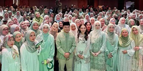 6 Potret Cantik Anggun Para Selebriti di Kajian Ustaz Hilman Fauzi, dari Inara Rusli hingga Kiky Saputri Pancarkan Aura Keibuan yang Elegan