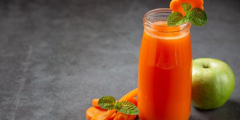 10 Jus untuk Asam Urat, Bantu Redakan Gejala Secara Alami