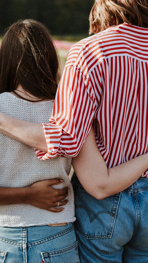 Introvert VS Ekstrovert, Siapa yang Lebih Bahagia dalam Menjalani Kehidupan?