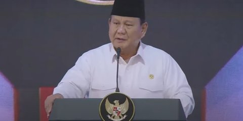 Satu Istana Ketawa dan Tepuk Tangan saat Pidato Prabowo sebut Jaksa Agung ST Burhanuddin: Lagi Ngejar-ngejar Orang!