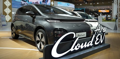 Wuling New Cloud EV: Mobil Listrik Medium Hatchback dengan Fitur Canggih