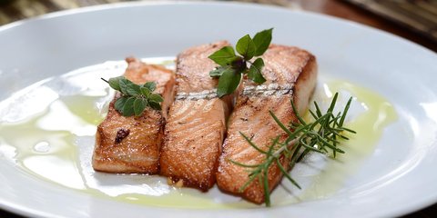 Gak Perlu Skincare Mahal, Ini 3 Makanan Ini Bisa Bikin Kulit Lebih Sehat dan Tampak Awet Muda