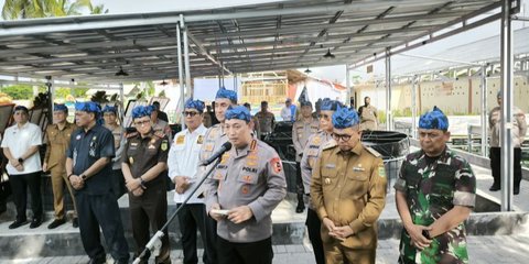 {{caption}}