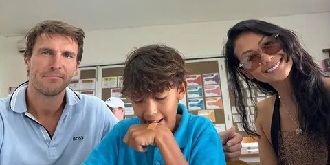 6 Potret Keseruan Indah Kalalo dan Suami Bulenya Ngabuburit di Sekolah Anak, Banyak Kegiatan Bikin Lupa Lapar dan Haus