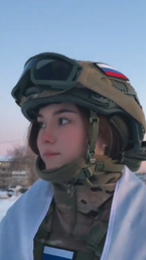 Penampakan Tentara Wanita Rusia, di Medan Perang atau Tidak Tetap Cantik Mempesona