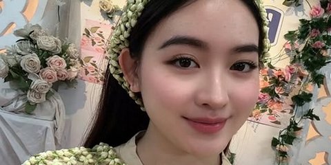 Pesona Natasha Wilona Tampil Anggun saat 'Siraman', Cantik Banget dengan Makeup Natural