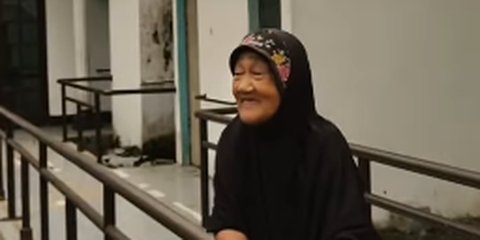 Sekolahkan 5 Anak Hingga Sukses, Wanita ini Bukan Dirawat Putra Putrinya Malah Dikirim ke Panti Jompo di Usia Senja