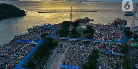 Waspada Penumpukan Parah di Pelabuhan Merak, Pemudik Diminta Hindari Keberangkatan Malam Hari