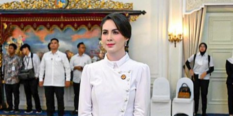 Tak Disangka, Para Artis Ini Memilih Gaya Hidup Sederhana Sampai Ada yang Tidak Malu Belanja ke Pasar
