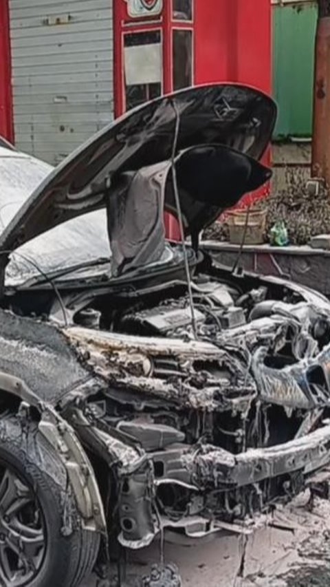 Kronologi Mobil di SPBU Surabaya Ludes Terbakar Gegara Ulah Bocah
