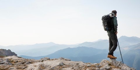 Daftar Perlengkapan yang Wajib Dibawa saat Pendakian Gunung, Pastikan Keselamatanmu saat Mendaki