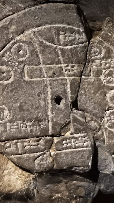 Peta Dunia Tertua Ungkap Pandangan 2.600 Tahun Lalu tentang Alam Semesta